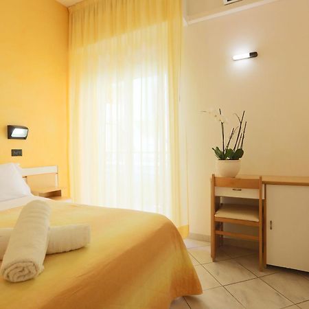 Hotel De La Ville Rimini Zewnętrze zdjęcie